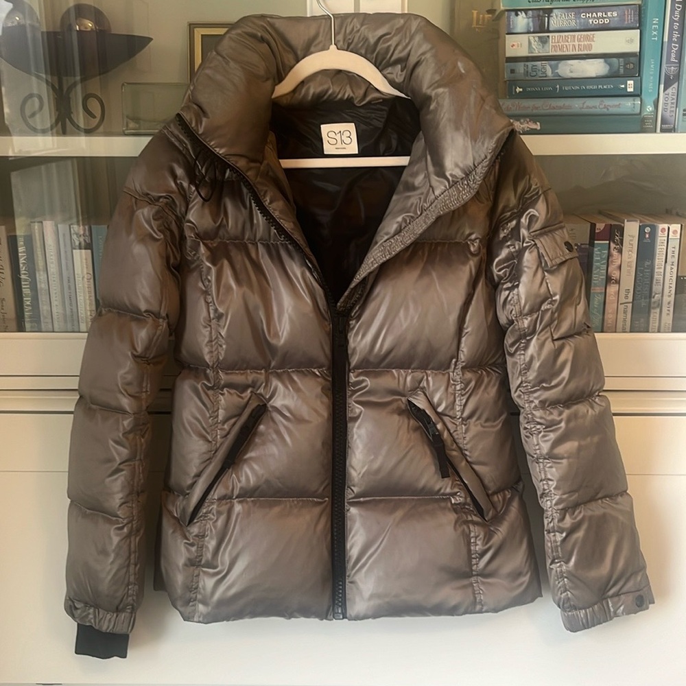 S13 New York chrome puffer jacket (M)